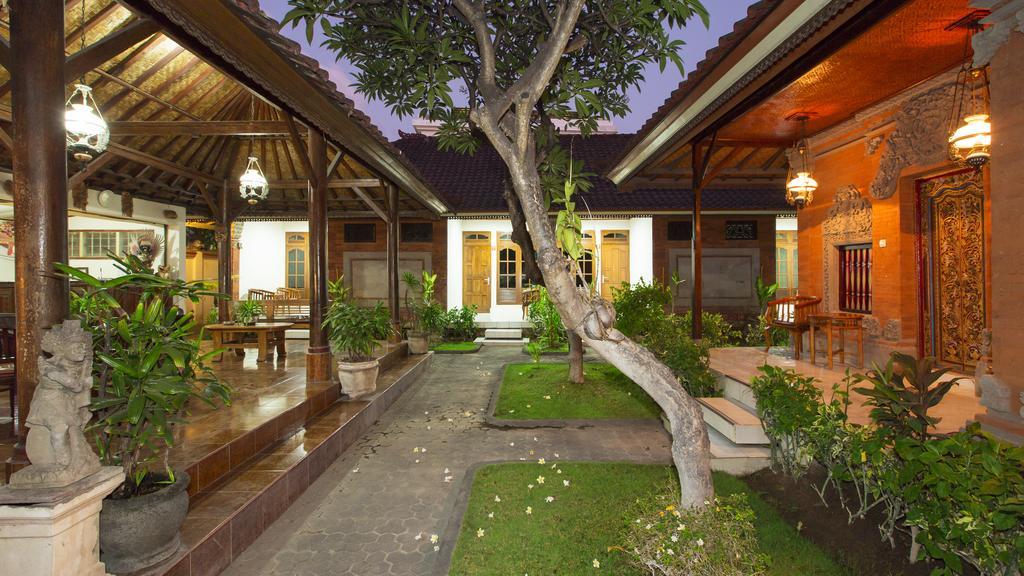 Surya Tropical Kuta Hotel Kuta Lombok Exterior foto