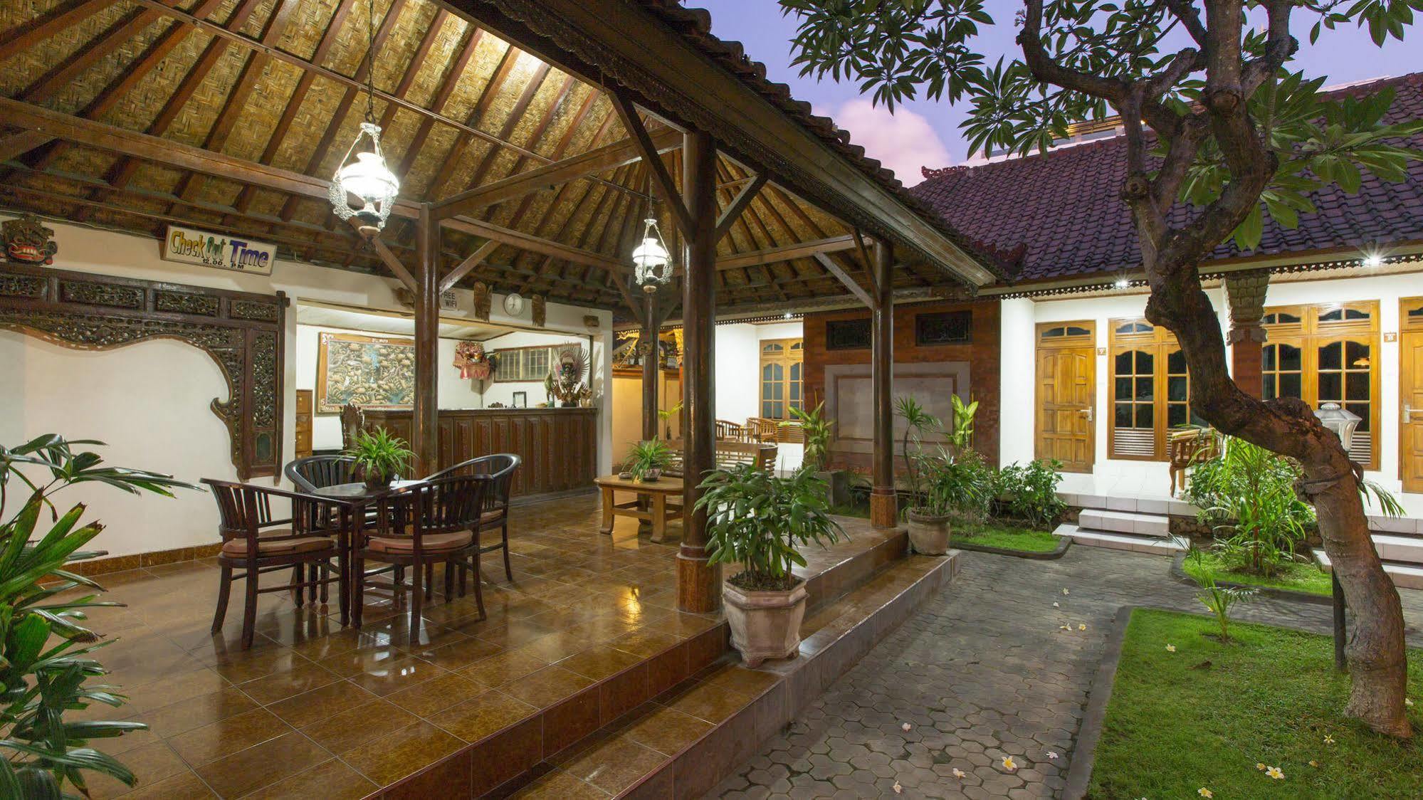 Surya Tropical Kuta Hotel Kuta Lombok Exterior foto